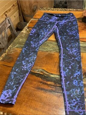 lululemon athletica Black & Purple Printed Performance Leggings
